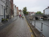 Bruges: le long de la rivi�re