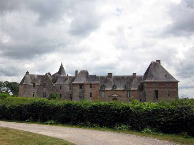 chateau_de_carrouge