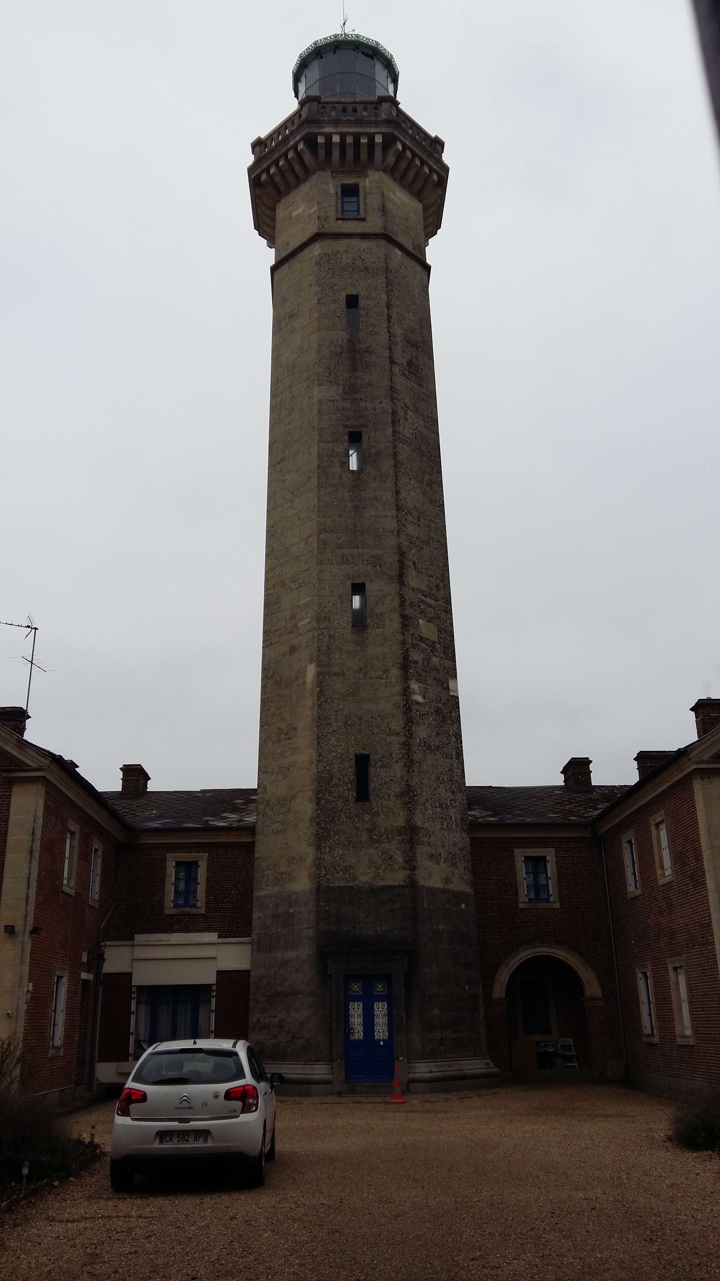 Phare de
          Fatouville