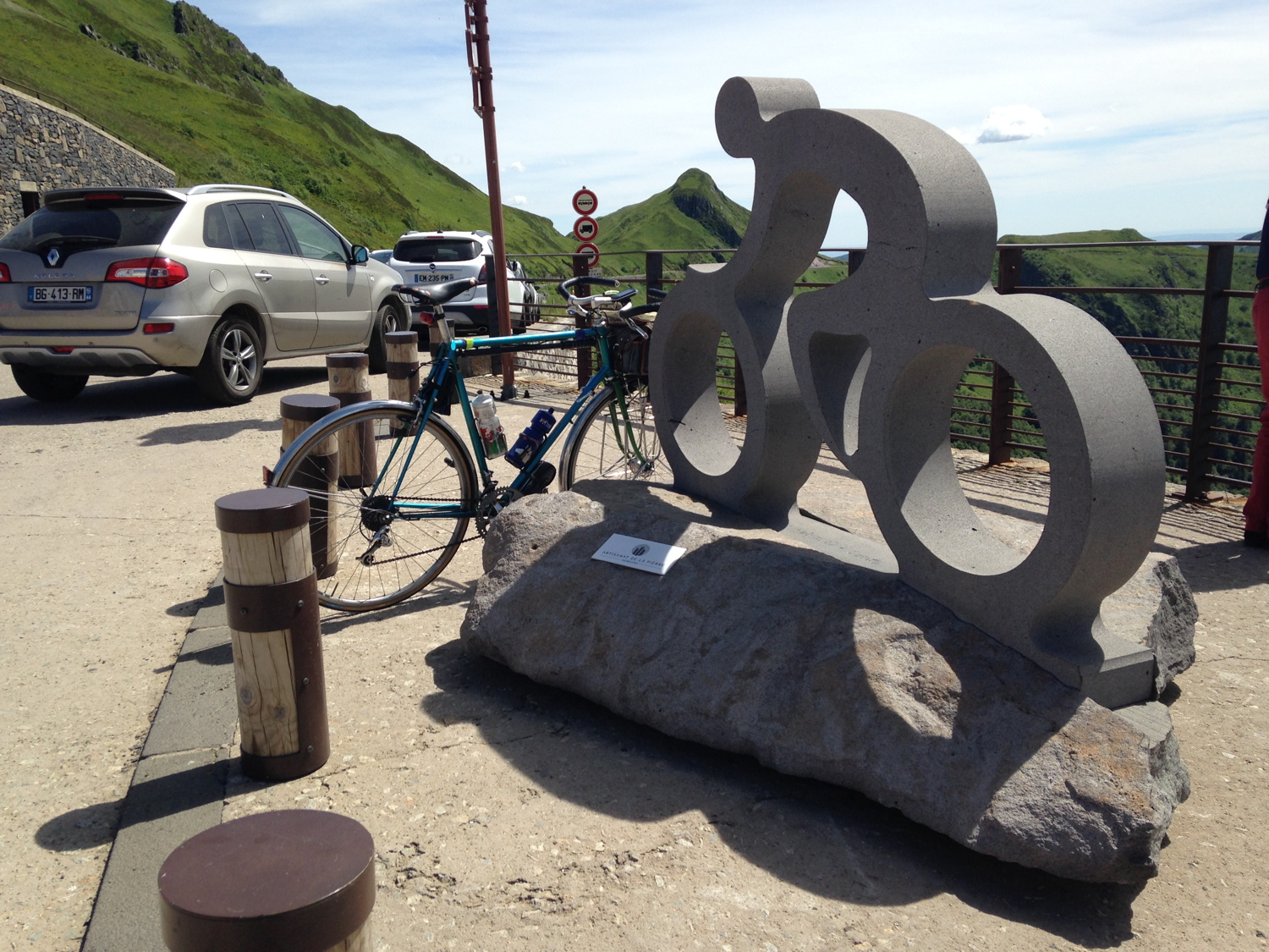 Puy
              Mary