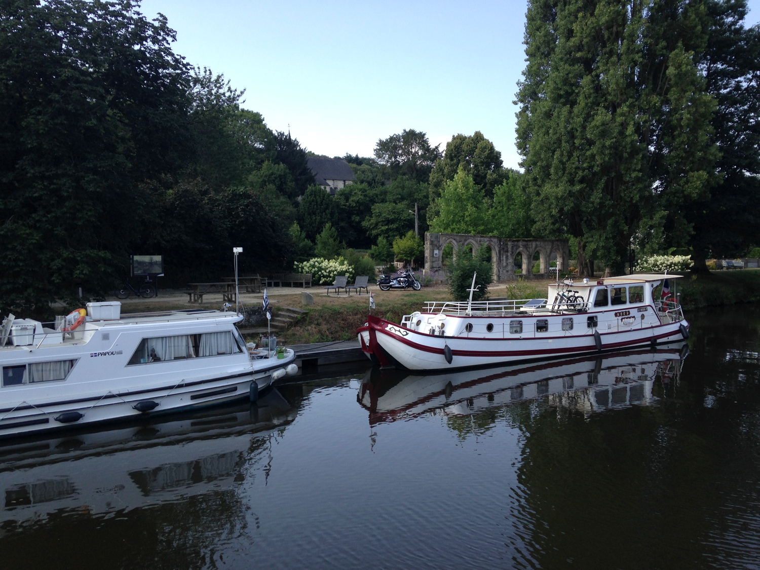 Canal à
          Josselin