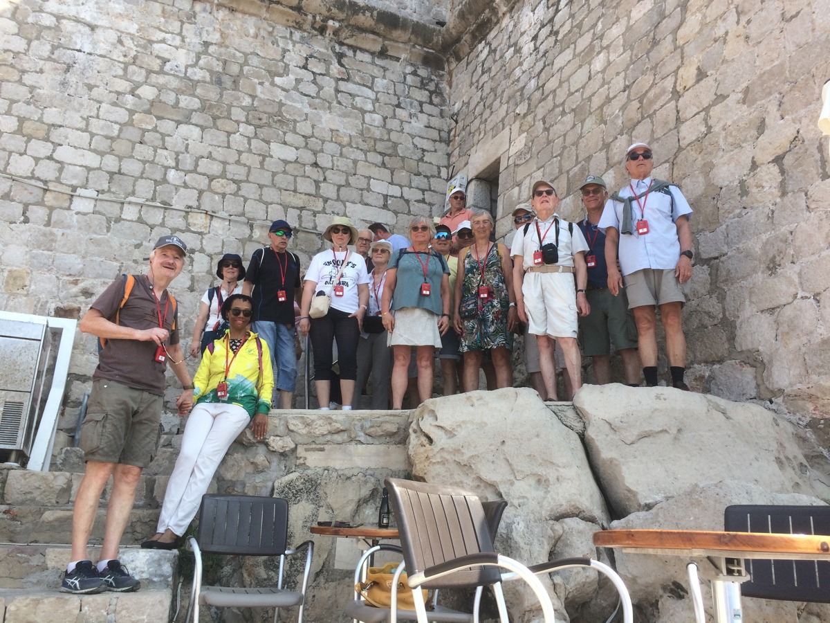 Semaine
              Abeille en Croatie