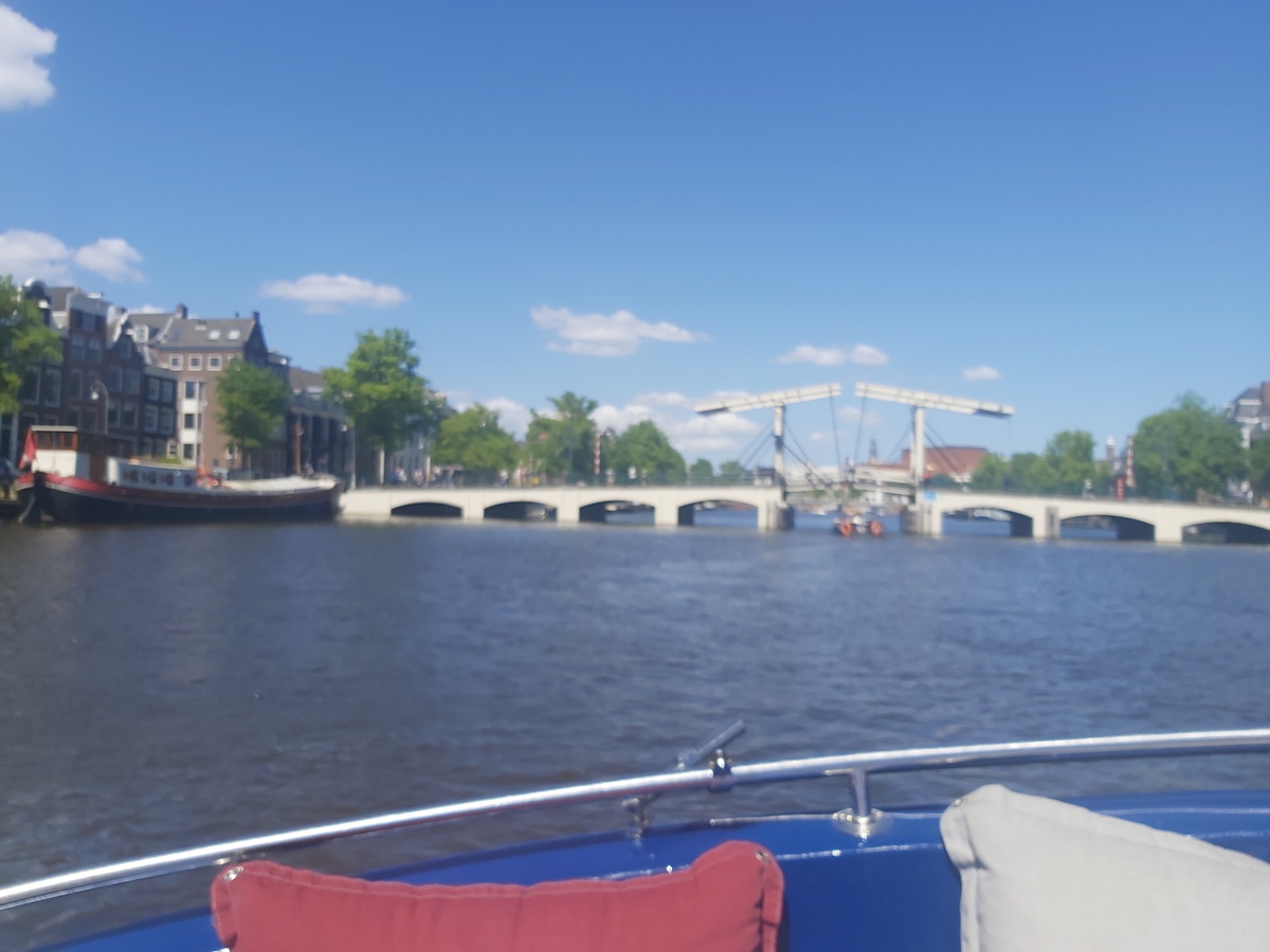  Hollande
                septentrionale